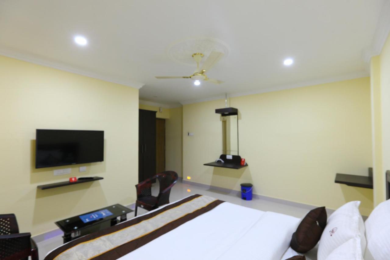 Salbala Inn - Near Alrport Chennai Eksteriør billede